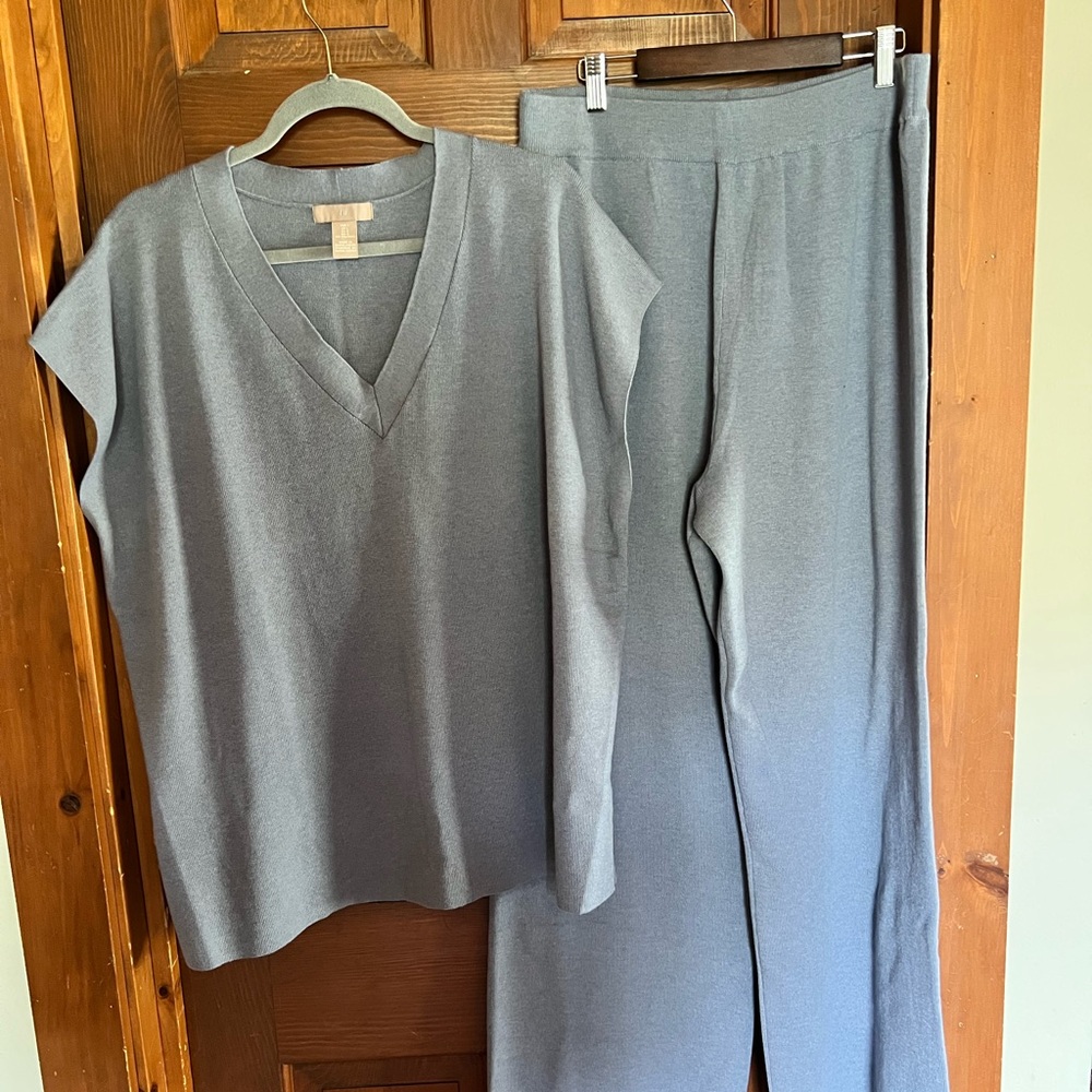H and M knit two piece in pale blue
